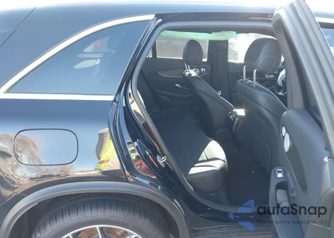 2020 Mercedes-Benz Glc 300 4Matic from USA, damaged, VIN W1N0G8EB4LF854892